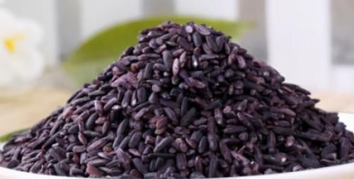 人到中年多吃3種食物，排毒養顏、延緩衰老，早吃早好