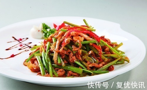 泡水|此物全身都是宝,特别是叶子,拿来泡水喝,助睡眠,清理血管毒素
