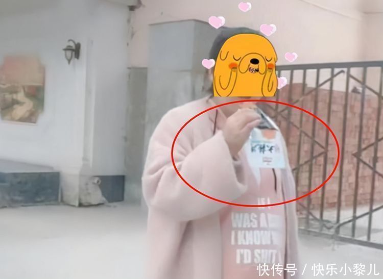 快递|孕妈下楼取快递,半个多小时未归,老公找到后忍不住落泪