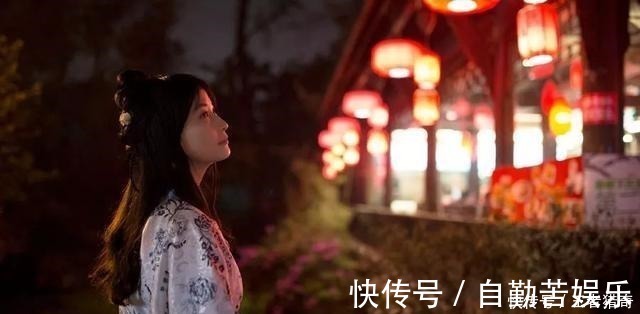 潜别离#白居易深夜失眠,想念初恋,写下一首名作,开头两句让人想哭
