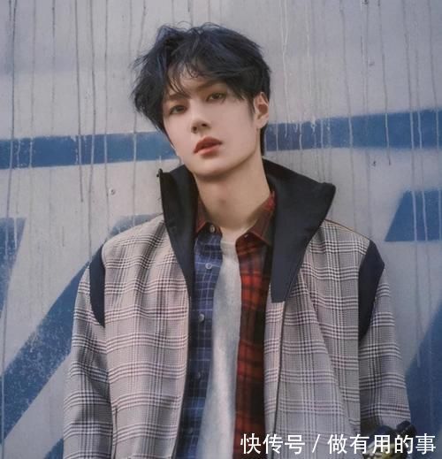 蔡徐坤凌晨清空微博关注,耗费3小时重新扩