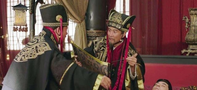 鸡蛋|帝王生病要吃公鸡蛋治病,臣子无可奈何,小孩用七个字轻易破解