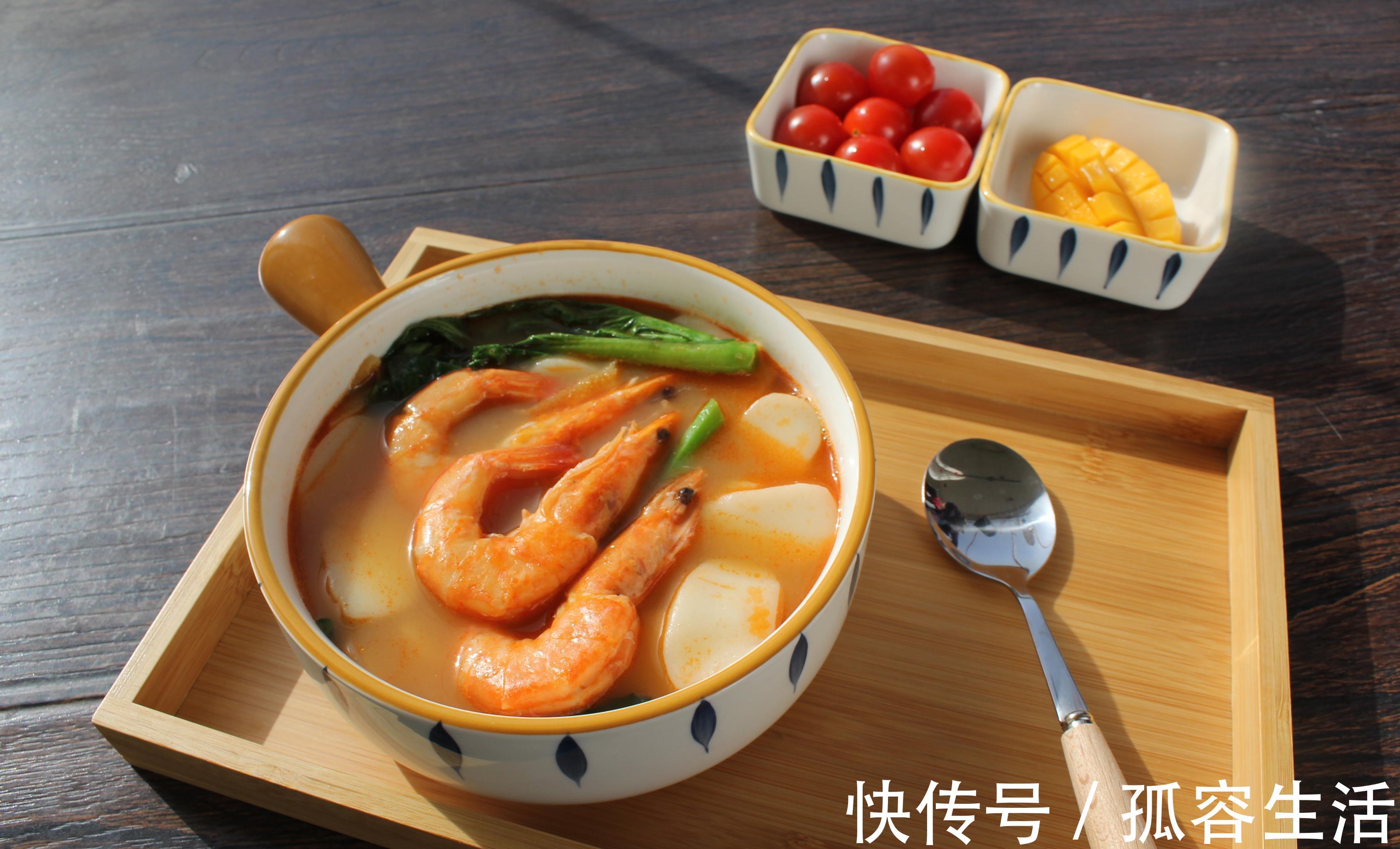 姜末|45岁女人极简午餐，一人食也要有滋有味，网友：精致，日子过成诗