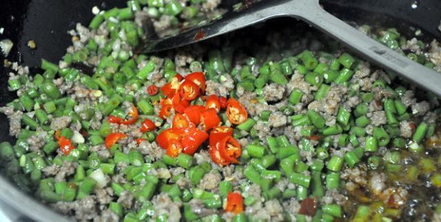 豇豆|父母矮孩子长不高来吃“它”,儿子隔天吃1次,15岁1米8!