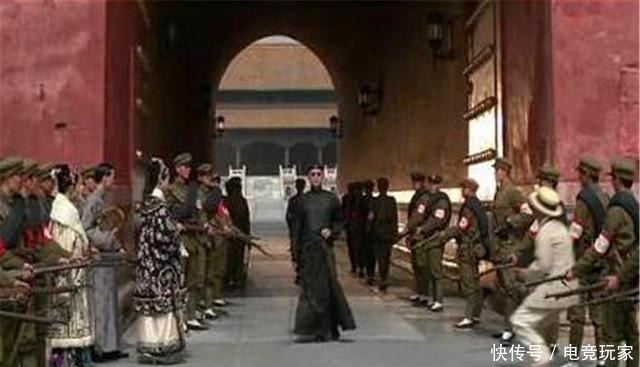 溥仪|74年前,兄弟二人偷偷安葬了婉容皇后,最后他们怎么样了