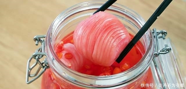 教你在家腌萝卜,酸甜脆爽又好看,做法简单快手,放12个月都不坏