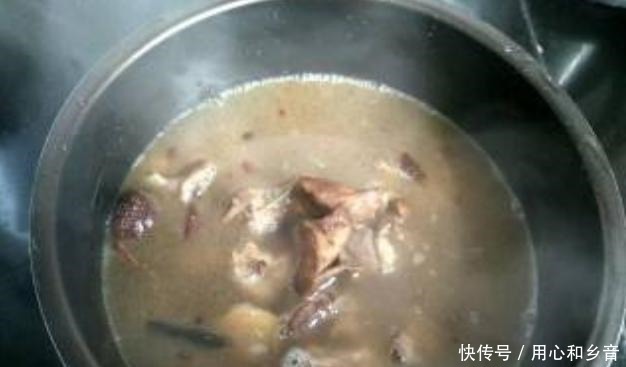 外行|炖羊肉,外行只用萝卜,再加2个样品,羊肉鲜嫩无异味