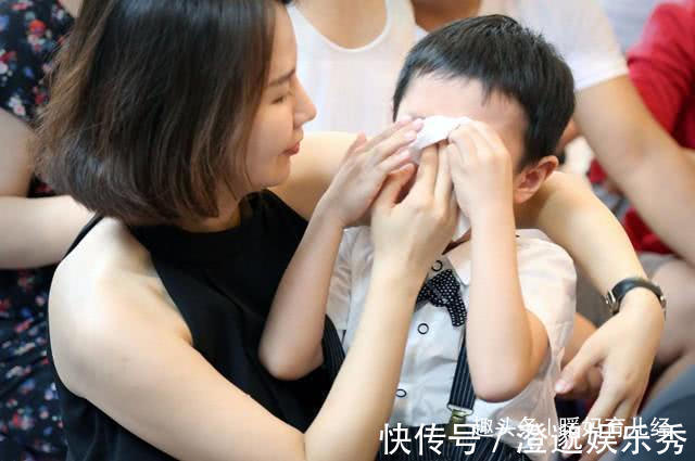 自卑|如果孩子平时喜欢做这3件事,说明“骨子里很自卑”,家长要注意