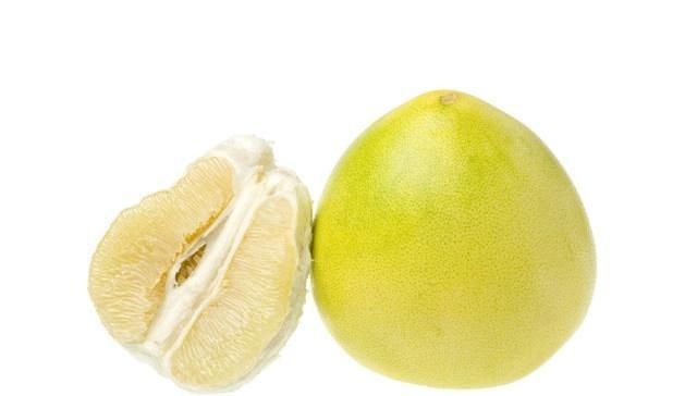 柚子皮在水中泡一泡,用途好厉害,早知道就好了