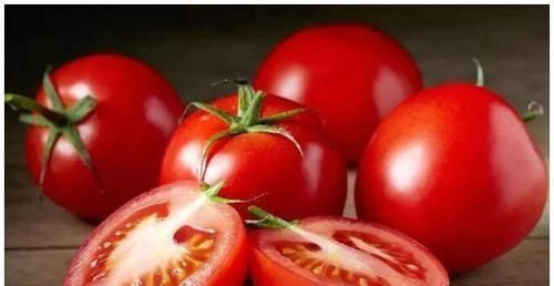 吃西紅柿有7大好處,那西紅柿是蔬菜還是水果,空腹可以吃嗎?