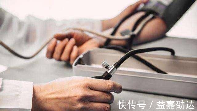 血壓|在家測血壓選哪支手臂不注意7件事，你的血壓可能都白測了