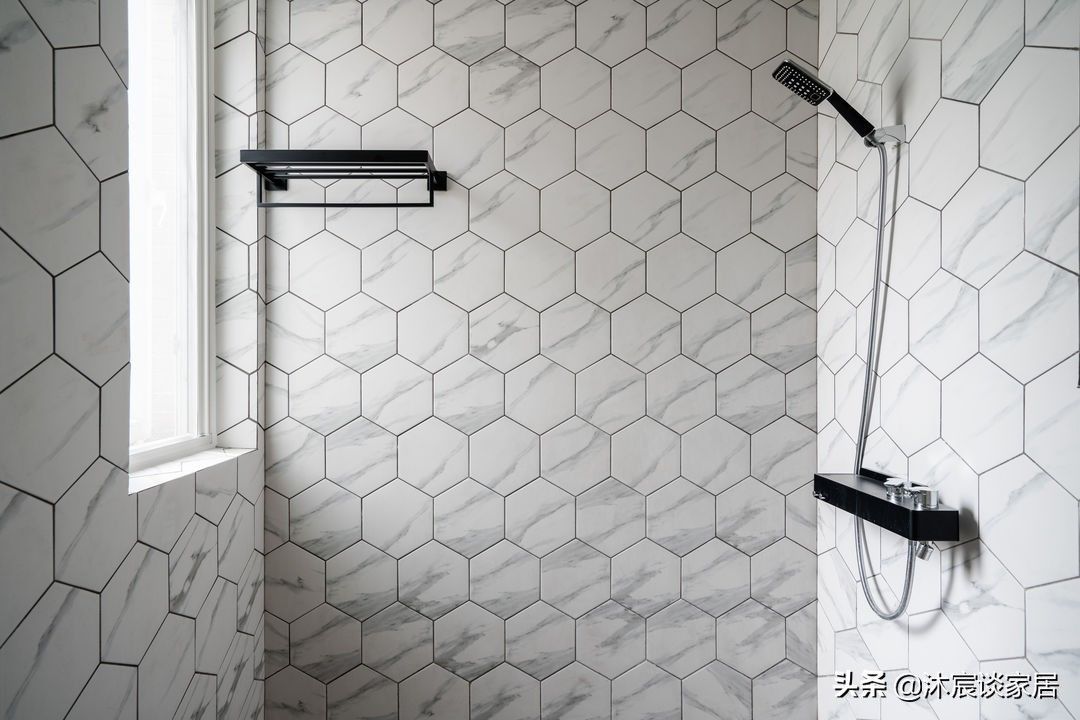 垃圾粉碎机|等我再装修，玄关就学她家这样，一半瓷砖一半漆，温馨自然有格调