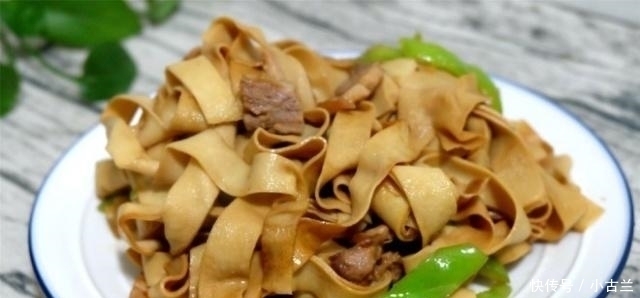 个子|表弟12岁身高1米7,就是爱吃“它”,吃再多不会腻,个子还在窜