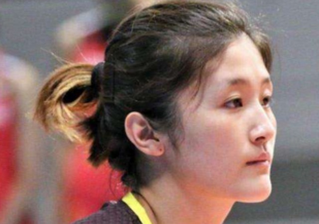 赛场|女排联赛里的二传,为什么总被某些球迷责怪、嘲讽?