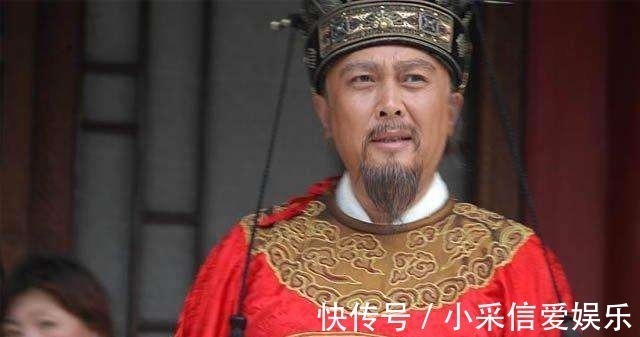 上联!巡抚出一对联,在场官员无人对,8岁男童巧答下联,后成一代名相