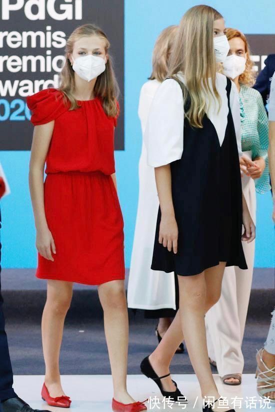 莱昂诺尔 西班牙大公主模样变成熟,15岁就穿紧身裙配高跟鞋,身高赶超妈妈