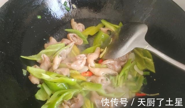 小米椒|这菜很多人嫌它脏,南方人当美味,解馋又开胃,不懂吃可惜了!