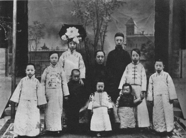 清朝|清朝最后的格格：一直活到2004年，临终前说了溥仪至死不敢说的话