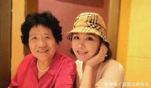 真人秀如演戏?程莉莎给婆婆穿一次性拖鞋,侯佩岑老公租房录综艺