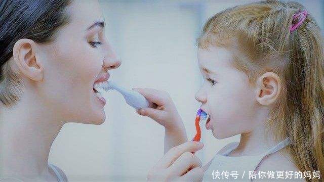 阶段|不同年龄阶段的宝宝如何正确刷牙？宝妈有必要学习一下~