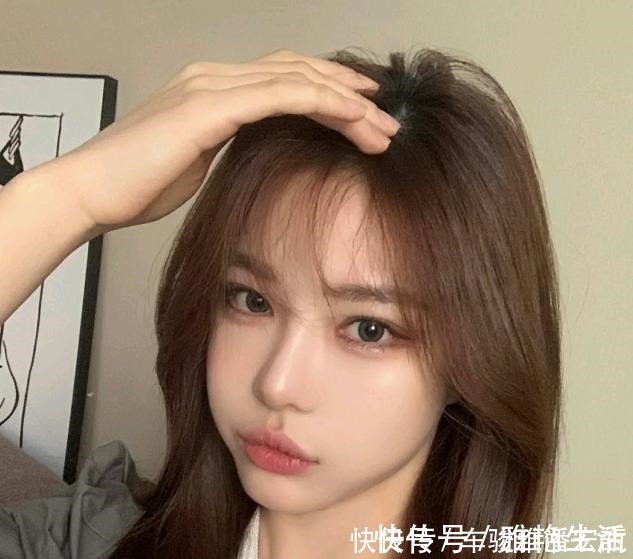 护发素 整体看起来很洋气的女人,选发型都会注意这3点,一下年轻好几岁