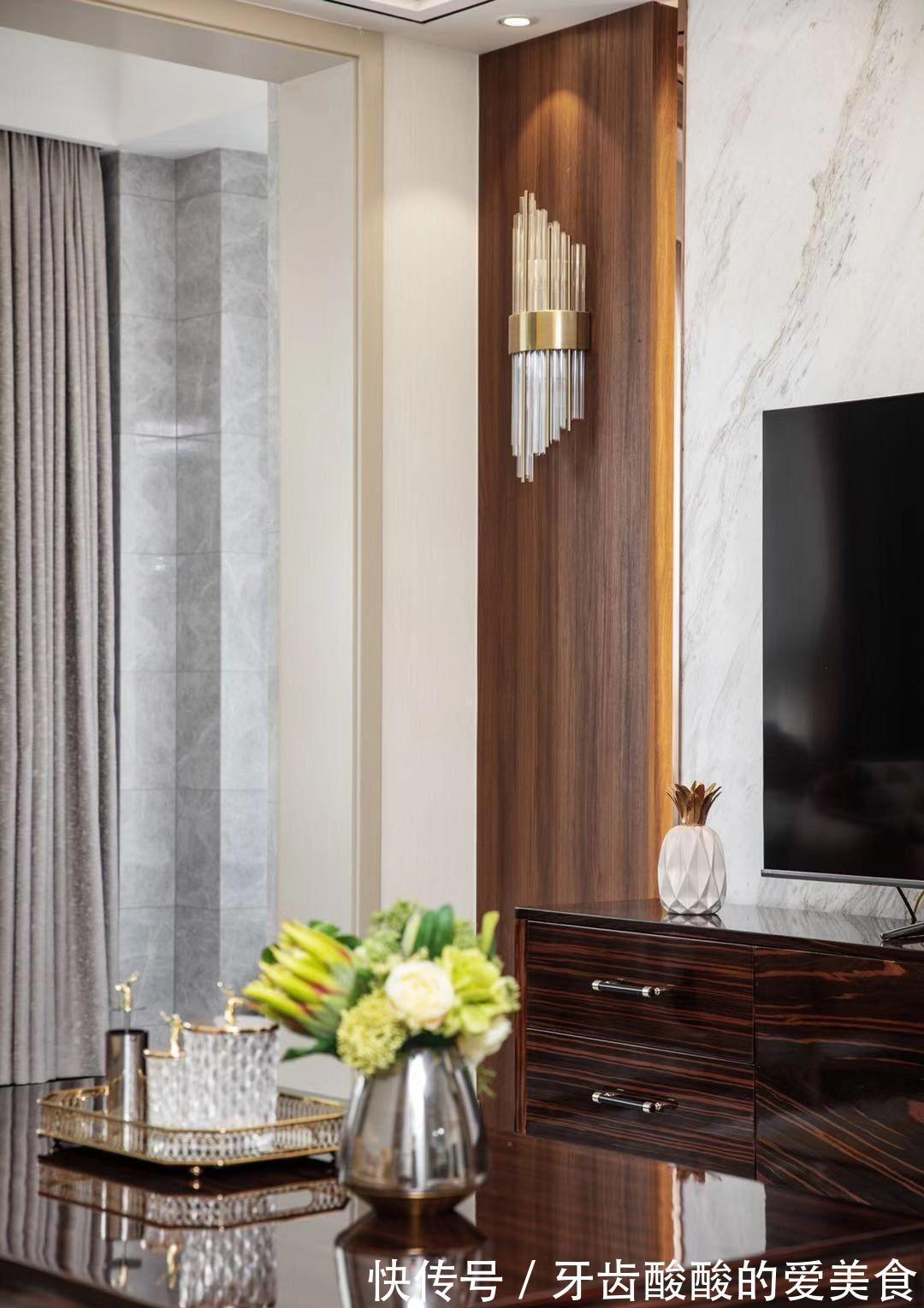 强迫症|139平港式轻奢风,全屋对称式设计,治愈你的强迫症,看着就舒服