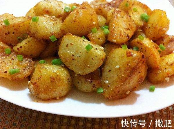 我家隔三差五做一次此饼,不用放一滴水,色香味俱全,刚上桌吃光