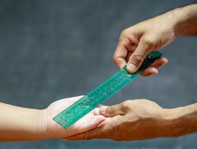 宝宝|两岁左右宝宝爱摸“屁屁”,家长不用紧张,更不要打骂!