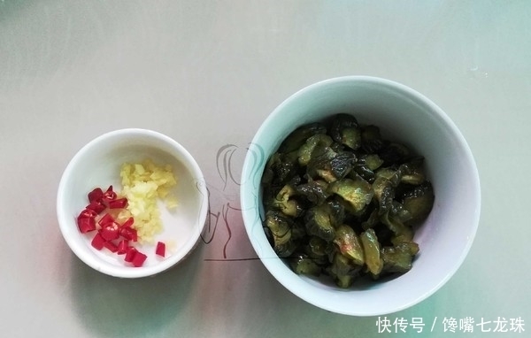 毛豆炒肉末,颜色鲜绿又香又嫩,超好吃的下饭菜,拯救你的食欲