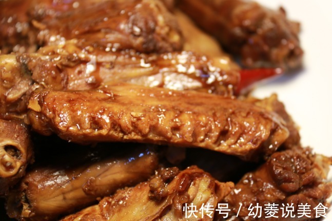 秋天记得吃鸭肉，比吃猪肉好，清热润燥，分享4种做法，快收下