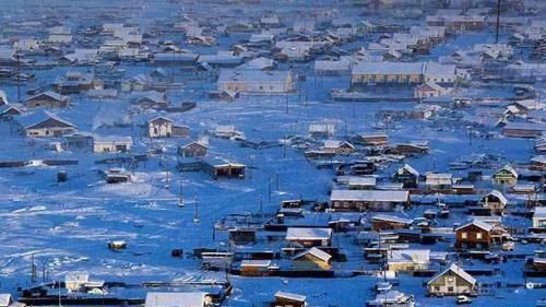 你敢摸它吗这个积木的温度接近绝对零度，它或许是宇宙最冷的物质了