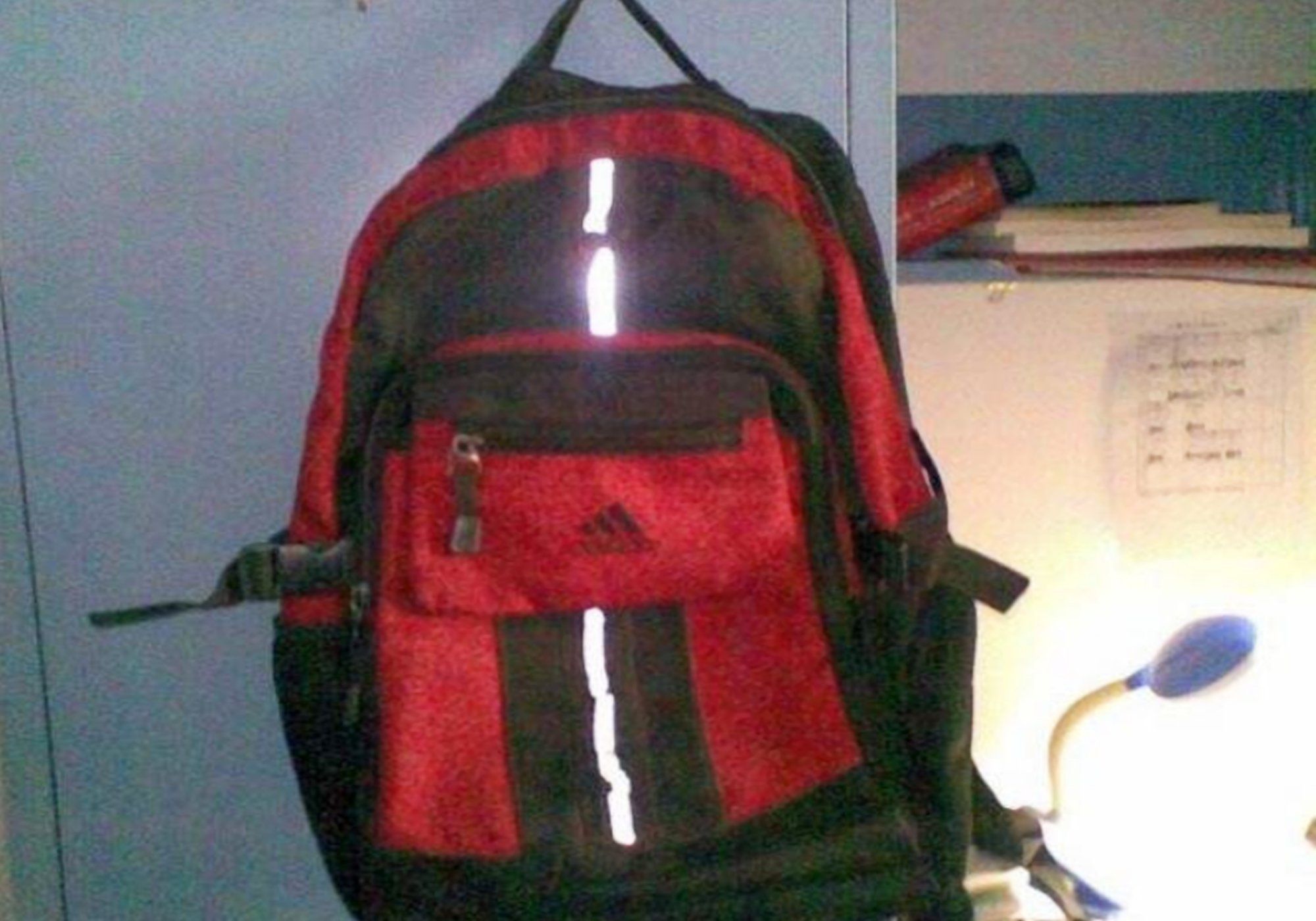 孩子|女儿书包意外跌落违禁物,孩子谎称“口香糖”,妈妈的处置很高明