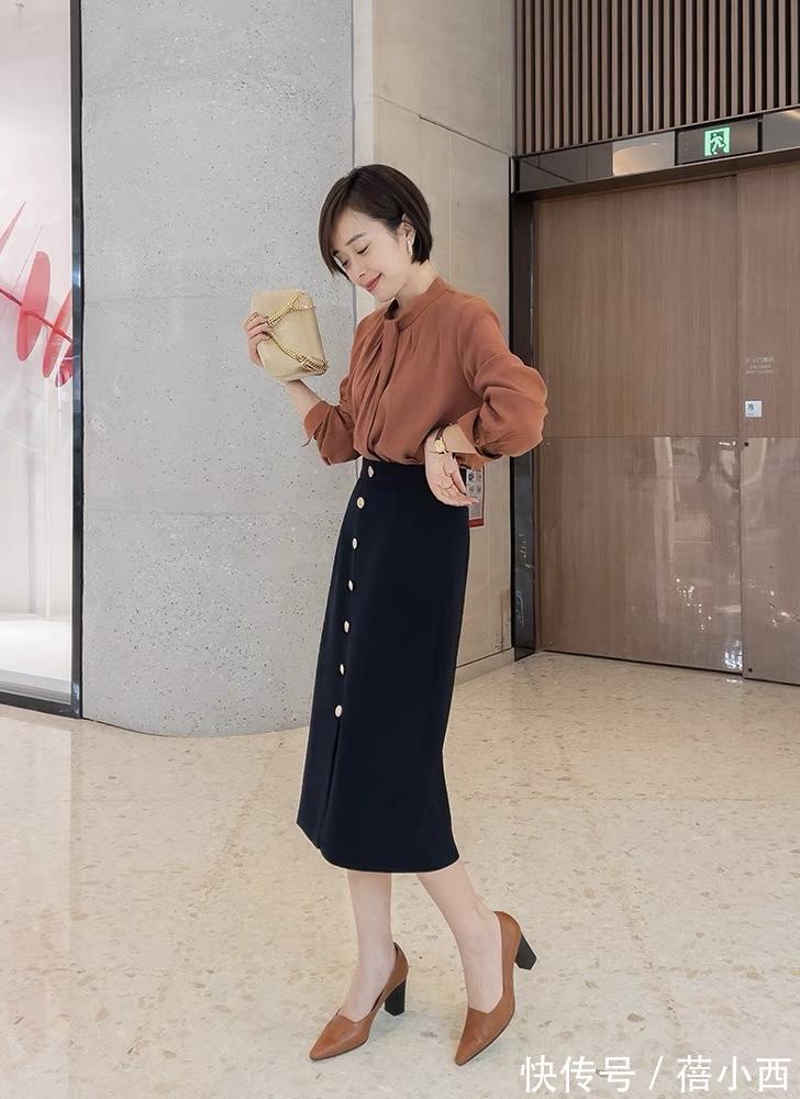包臀裙 秋季还是穿“过膝裙”最优雅,选这4款搭配毛衣、针织衫,真高级