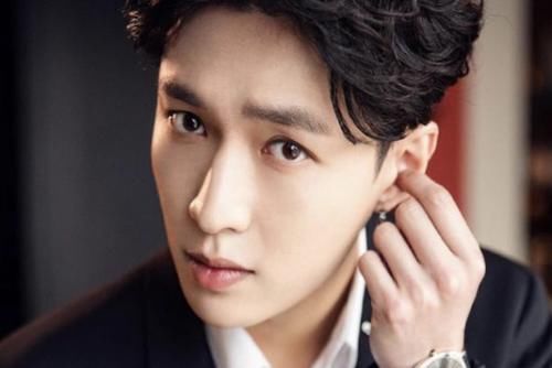 网曝张艺兴加盟《向往5》？与黄磊再续师徒缘，彭昱畅地位不保