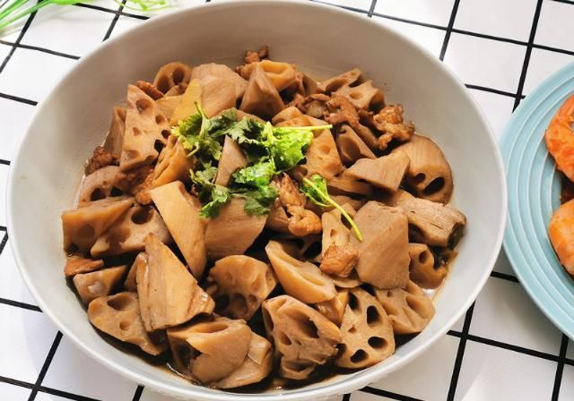 晒晒娘俩午餐,2菜2主食,老公太丰盛了,我也想吃剩了给你