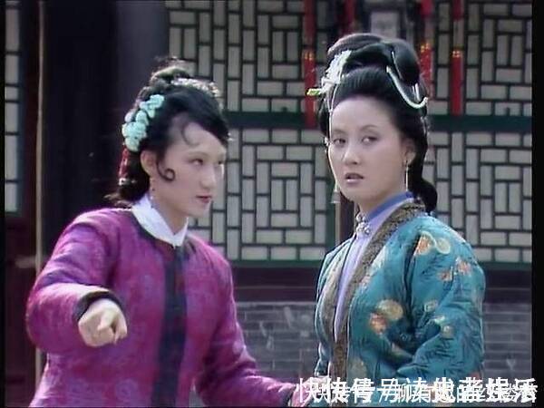 胡医生&胡庸医见尤二姐,不觉魂飞魄散,是惊骇她的美貌还是病势?