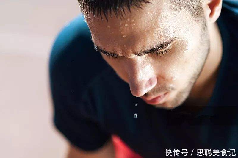 调理|出汗并不都是排毒!这7种汗要注意,可能是病!