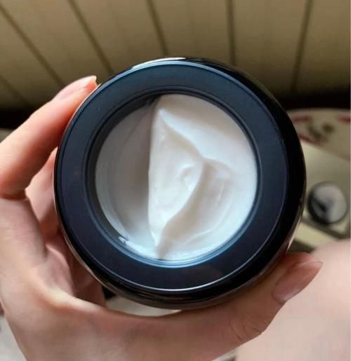 被称为面霜中的“四大天王”：SKII嫩肤提亮，海蓝之谜修复没得比