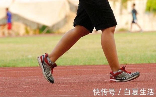 发育|14岁男孩1年长个15CM,医生:坚持做这件事,孩子长高个发育好