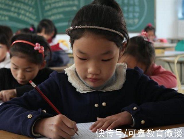 新字体$81岁文盲农妇研究出“新字体”,专家都无法解释,21世纪甲骨文