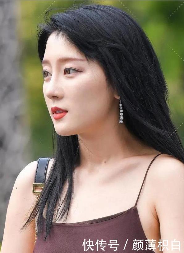 时尚穿搭的关键在于修身效果好,这样的身材才是最吸引人的!