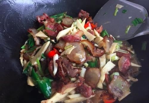 为什么煮出来的腊肉很硬而且不好吃，有哪些好的技巧吗？