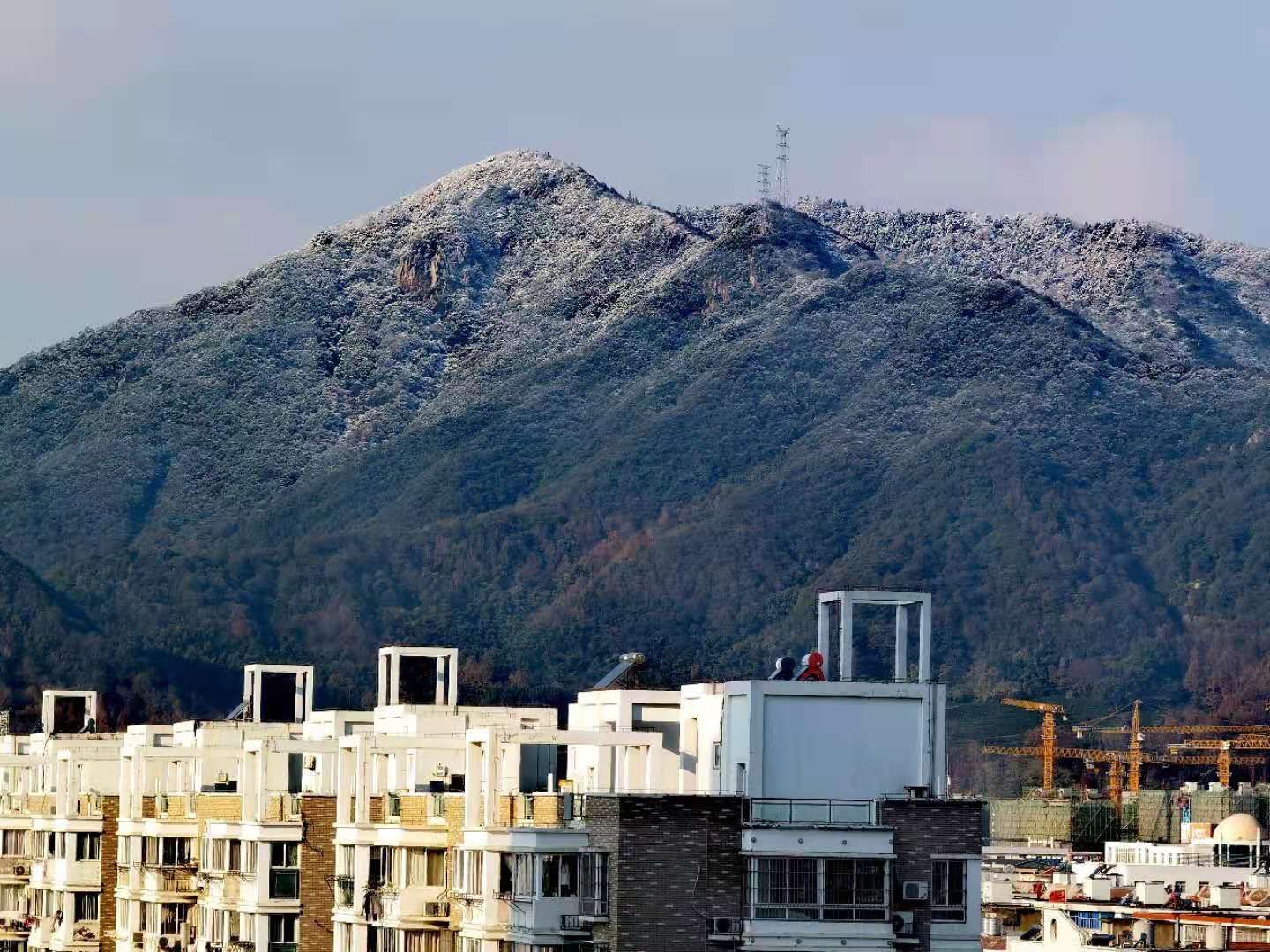 初雪过后，象山人朋友圈开启“晒雪”模式……