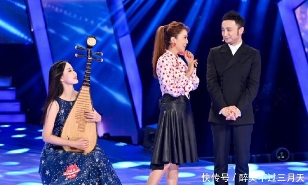 央视主持人张蕾亮相《星光大道》,这下身旁的朱迅尴尬了