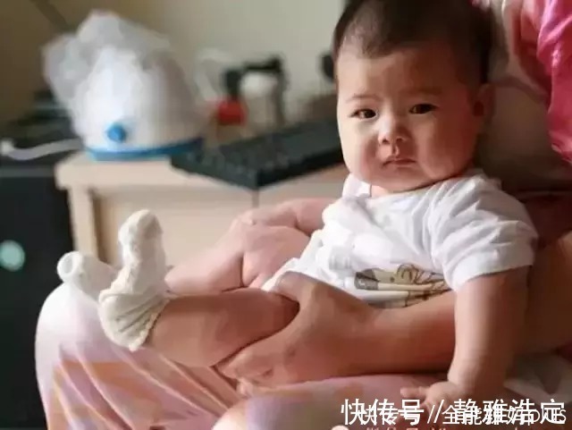 宝宝|这种“新型把尿”太坑了,毁娃排尿功能还影响发育,家长别不在意