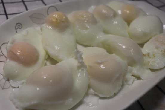  煮荷包蛋有诀窍，学会一次性煮10个，个个完整圆润、还不散花