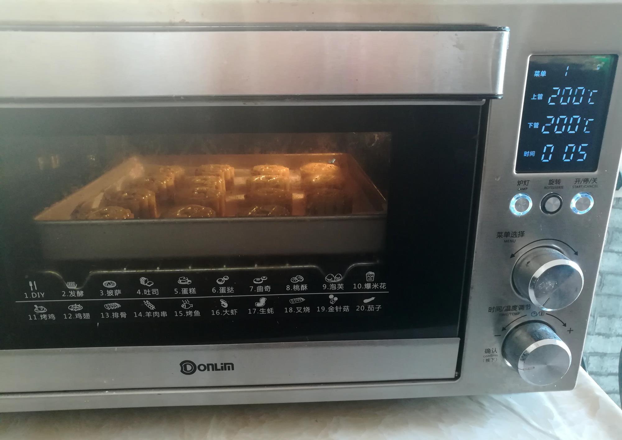 自制|自制中秋月饼,比例是关键,不塌腰不泄脚,真材实料越吃越香