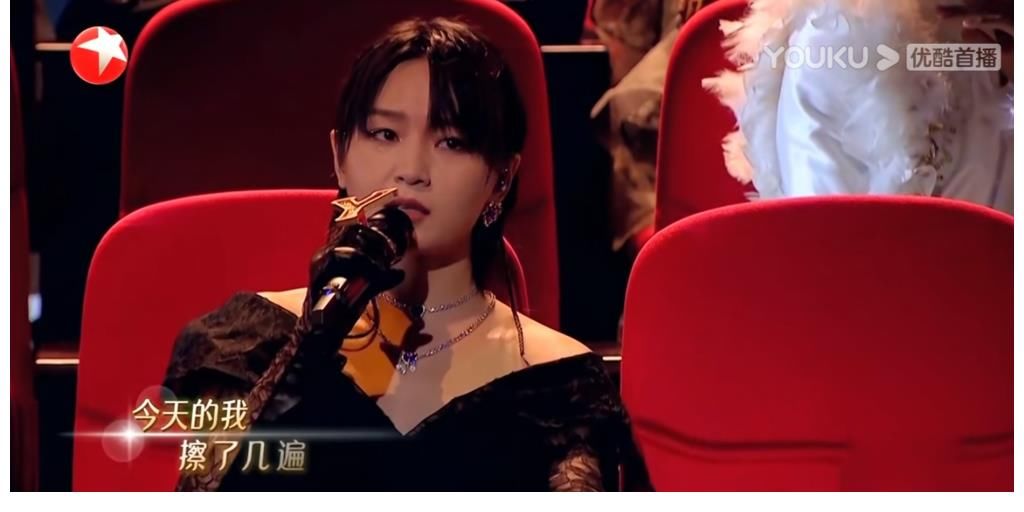 “周依上班”成打醬油的，有可能坐“冷板凳”，薛之謙穩(wěn)獲入場券