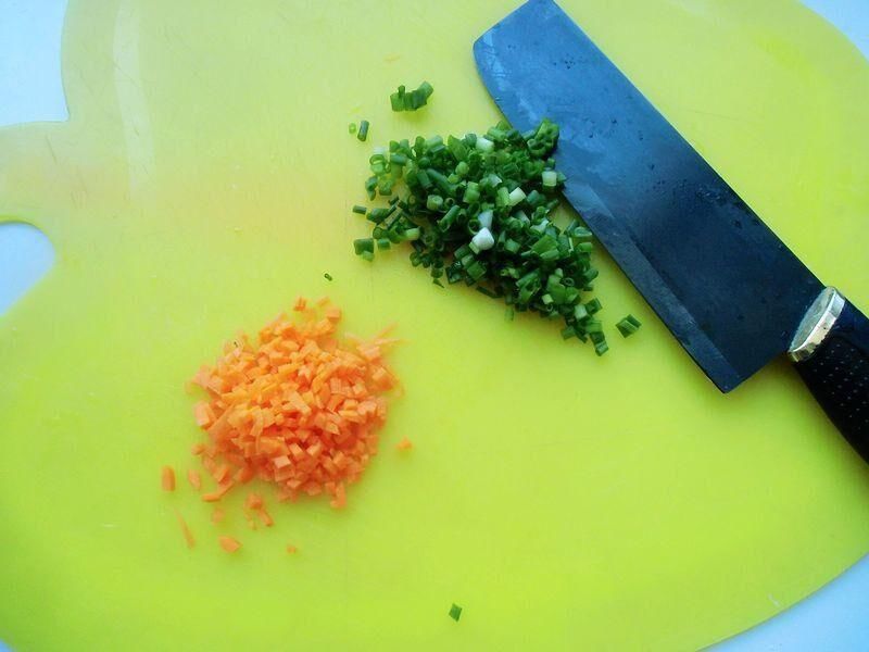 剩饺子怎么办?只需一个它, 连醋辣椒油都省了,比煮得好吃多了