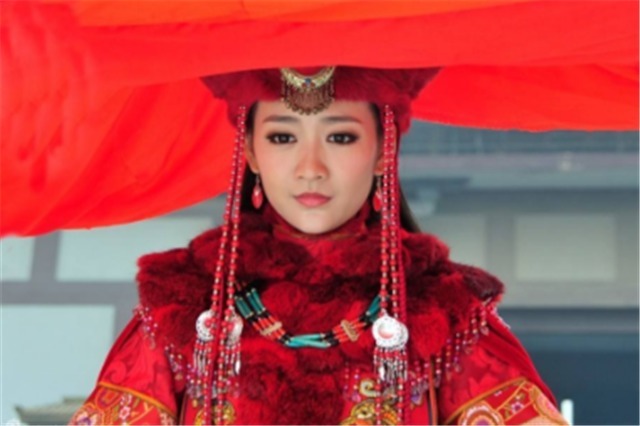 大清|她是大清唯一被废的皇后,怀着身孕被赶出宫,结局如何